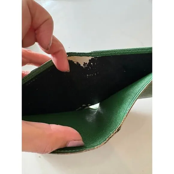 Louis Vuitton Green Epi Leather Bi-fold Snap Wallet - Picture 3 of 8